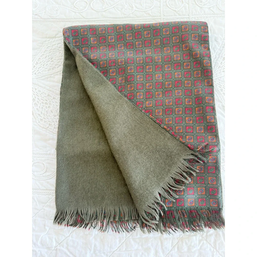 Vtg Scarf Two Sided Reversible Silk Wool Green Paisley Fringe Unisex 50